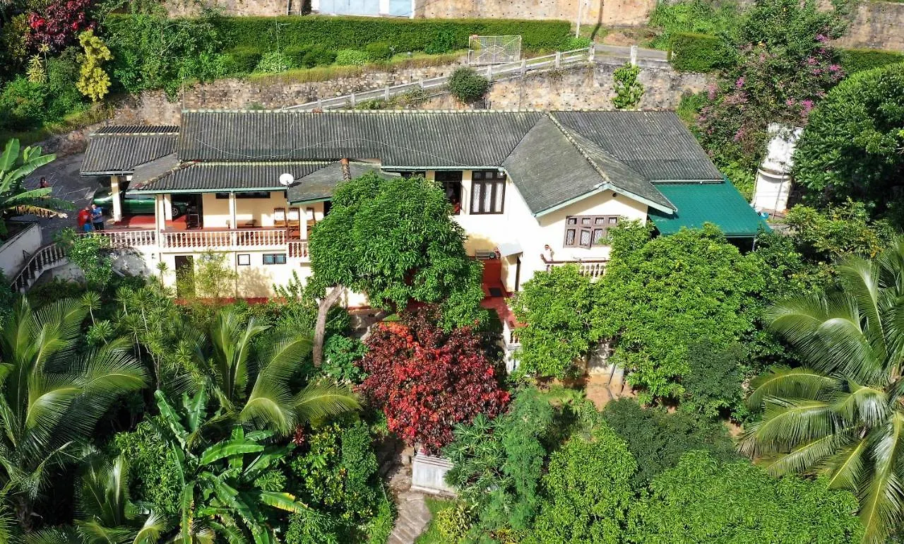 Evergreen Kandy Bed & Breakfast